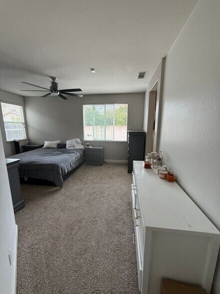 Building Photo - 34 Puffin Cir