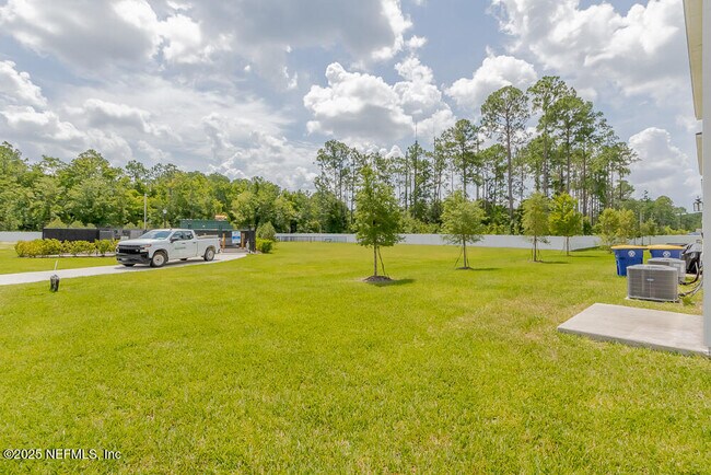 Building Photo - 14438 Macadamia Ln