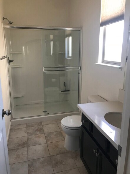 Bathroom Shower - 562 Sandy Shores Dr