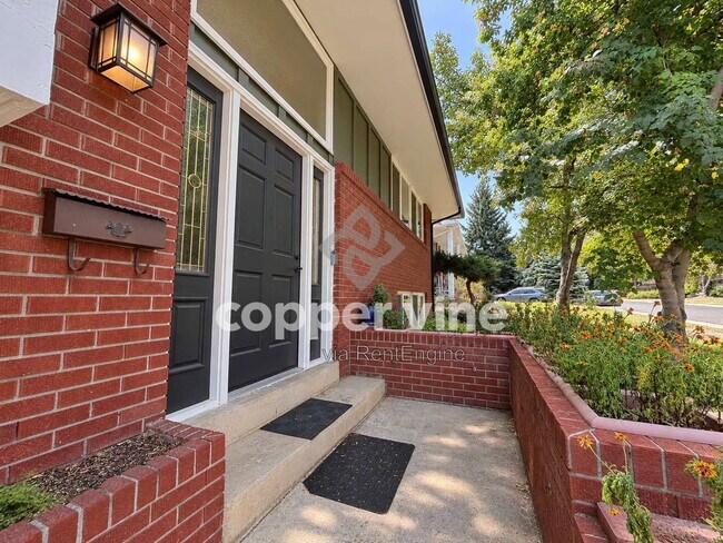 Building Photo - 1115 Ash St