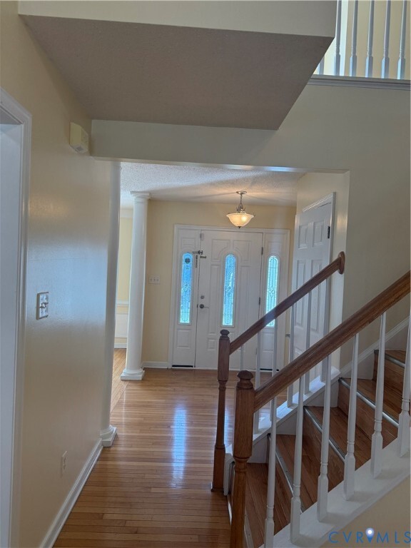 Building Photo - 5719 Barnwood Dr