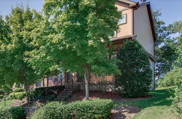 Front - 2364 Zermatt Ave