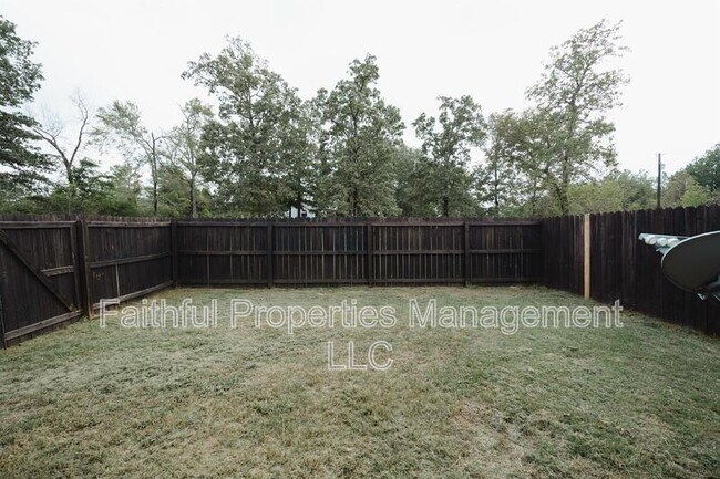 Building Photo - 14235 County Rd 452