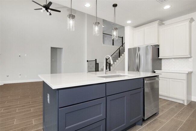 Building Photo - 7510 Snowfield Peak Ln