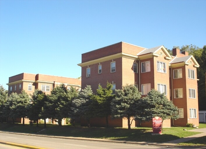Building Photo - 2028 7th Ave