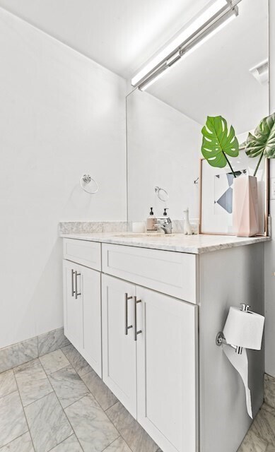 Building Photo - 70 Lincoln St