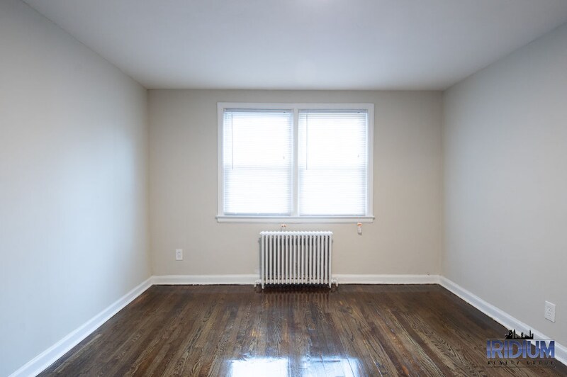Building Photo - 473 Park Ave