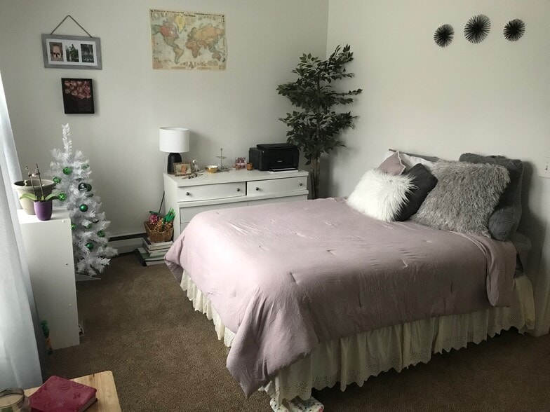 Building Photo - 955 Abbot Rd