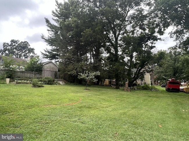 Building Photo - 5808 Meridale Rd