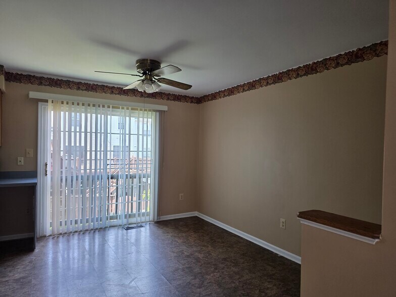 Dinning - 8628 Indian Springs Rd