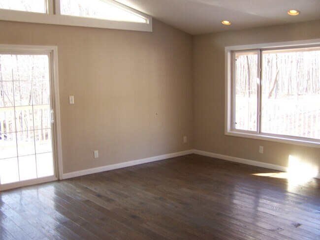 Dining room - 1527 Myrtle Dr