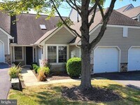 Building Photo - 138 Hawthorne Ct