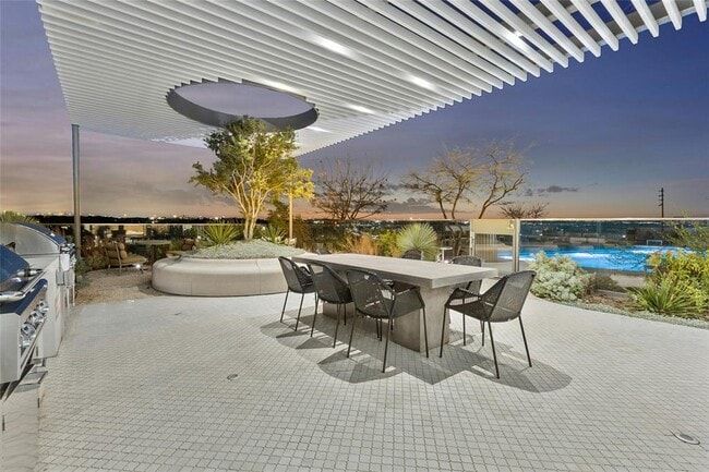 Building Photo - 44 East Ave