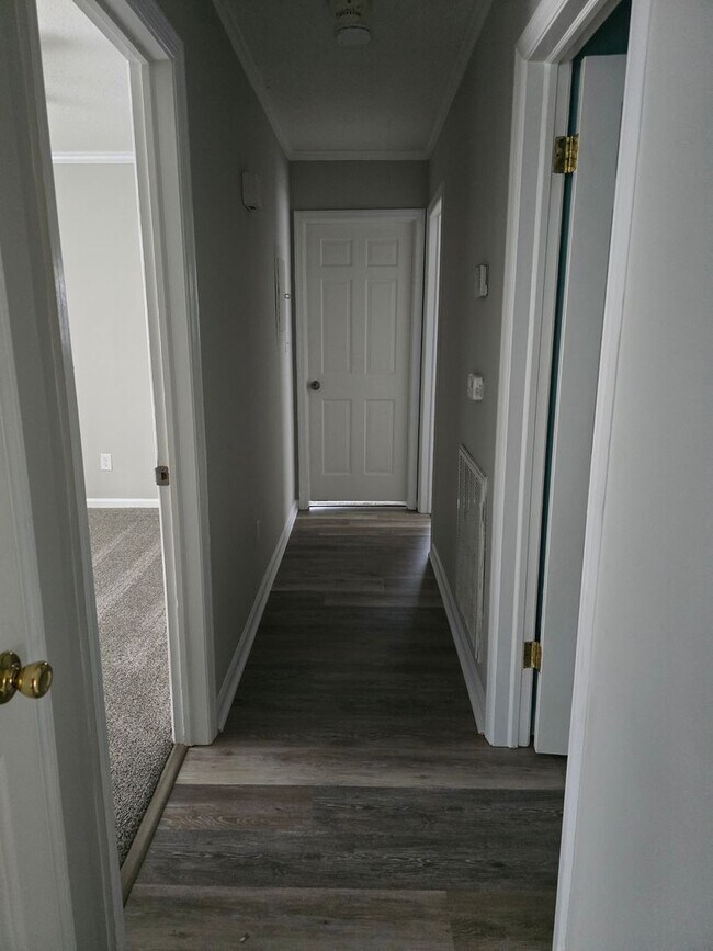 Building Photo - 7028 Lure Ct