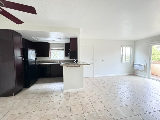 Building Photo - 207 Woodland Pkwy