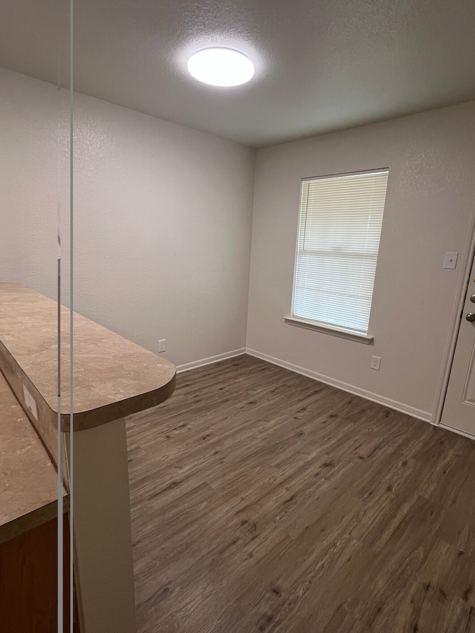 Building Photo - 416 Justin Ln