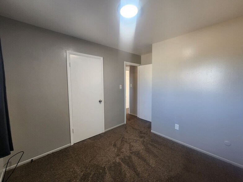 Building Photo - 91 Lansing St