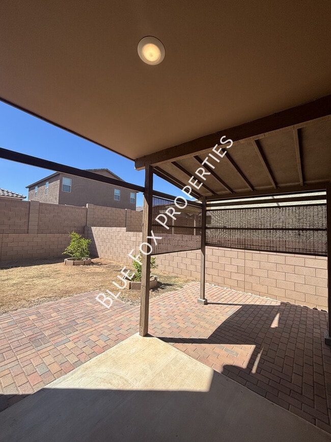 Building Photo - 7095 W Jadewood Ln