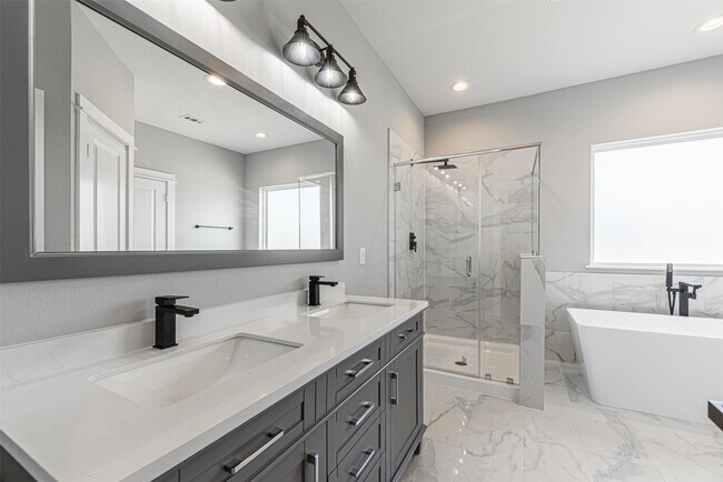 Building Photo - 8475 Berry Brush Ln