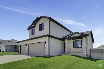 Building Photo - 2 Story Single Family Home