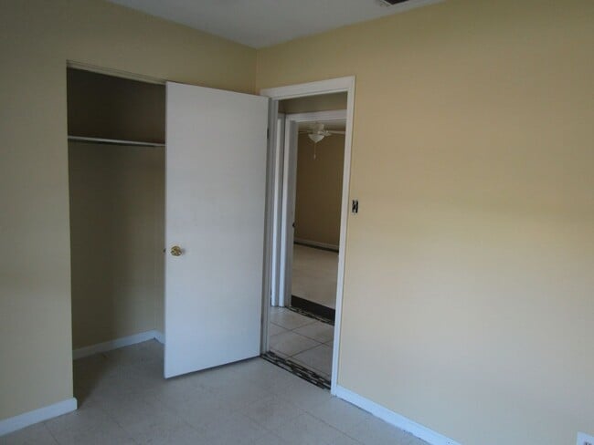 Building Photo - 608 Palmetto St