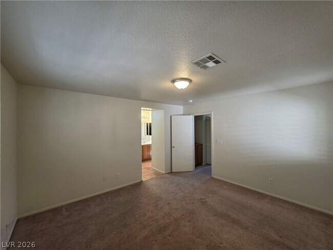 Building Photo - 10021 Via Toro Ave