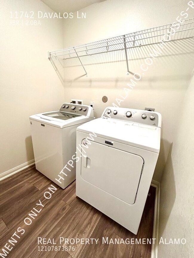 Building Photo - 11742 Davalos Ln