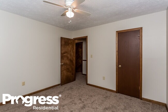 Building Photo - 295 Summertown Dr