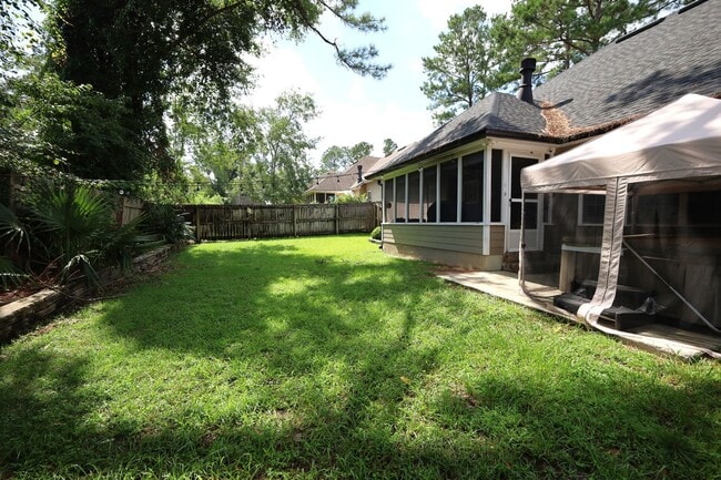 Building Photo - 4383 Kenilworth Cir