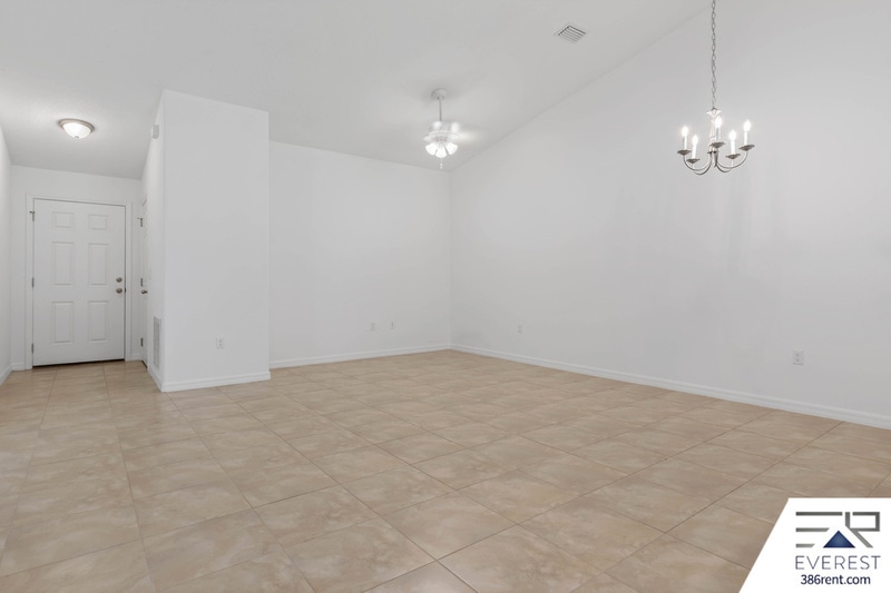 Building Photo - 14 Uniontin Ct