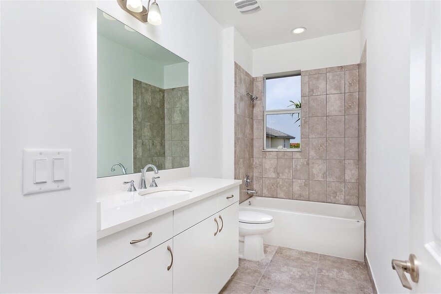 Building Photo - 6990 Pines Cir