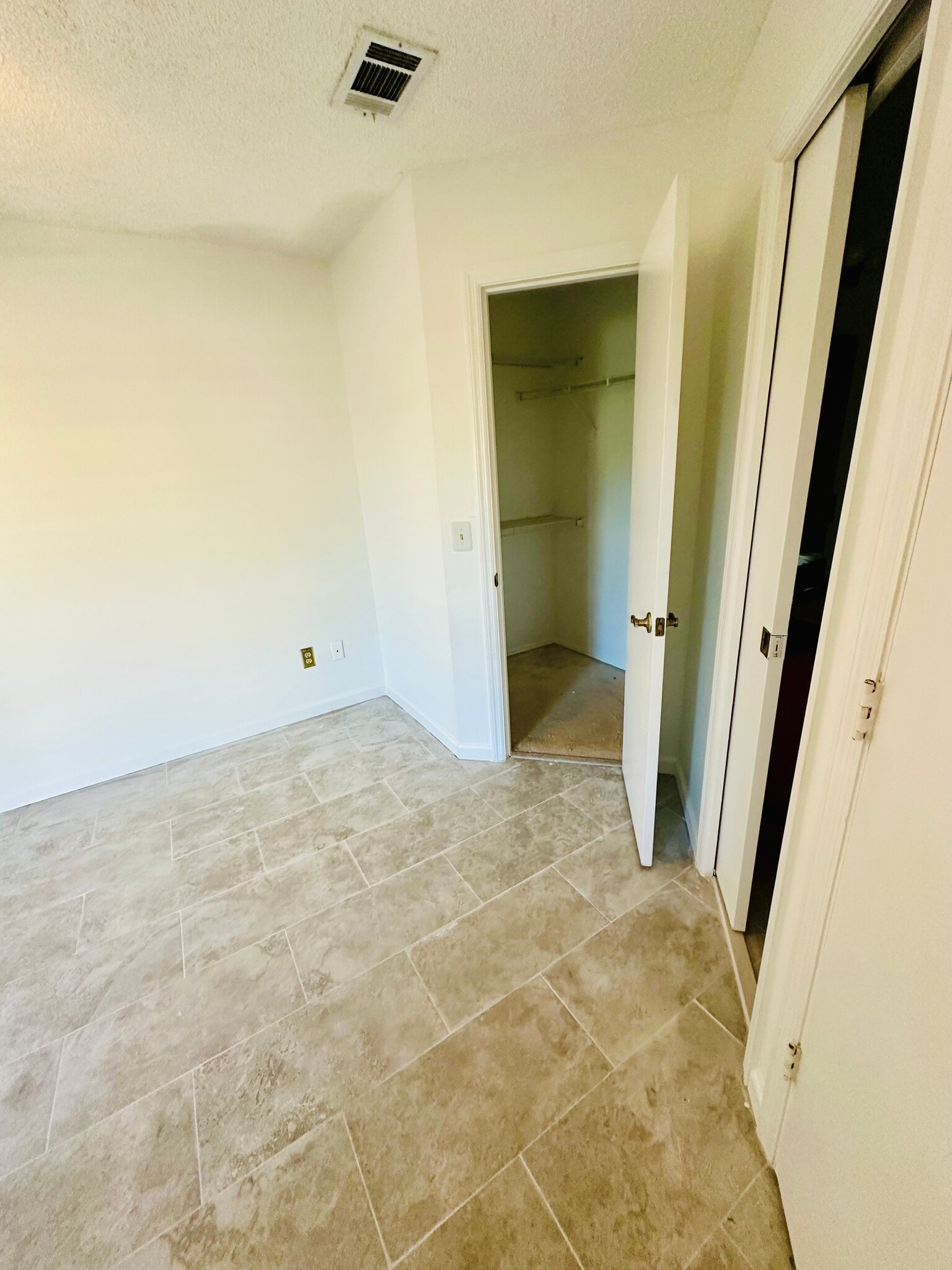 Building Photo - 12213 Augusta Woods Cir