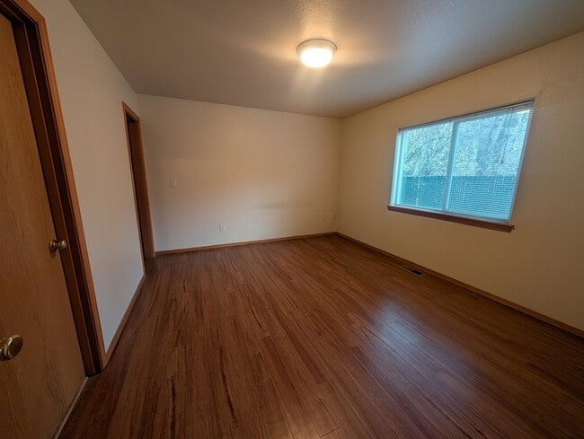 Building Photo - 118 Geneva Ct