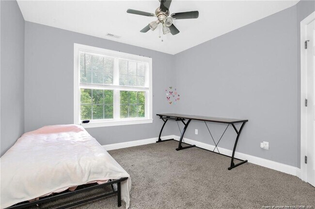 Building Photo - 427 W Summerchase Dr
