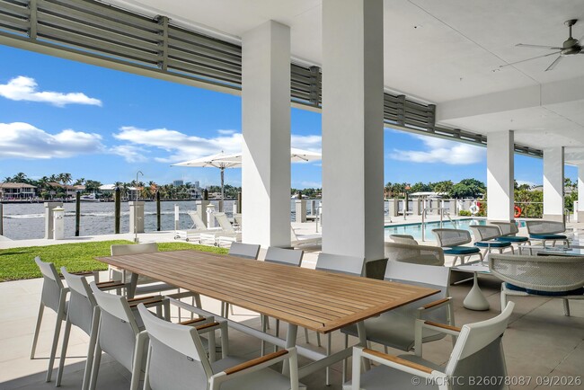 Building Photo - 435 Bayshore Dr