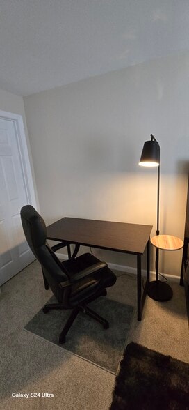 Building Photo - 14423 Hamletville St