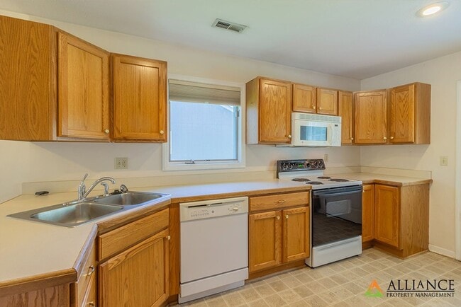 Building Photo - East side of Manhattan!