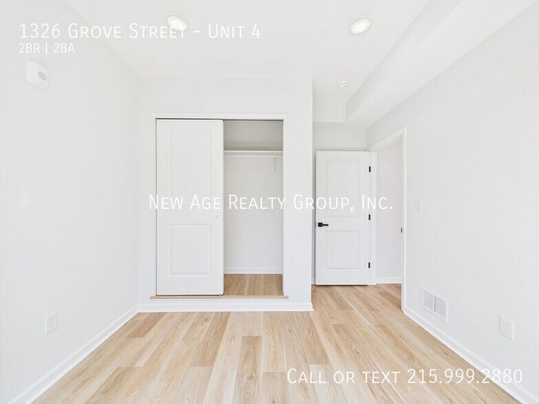 Building Photo - 1326 Grove St
