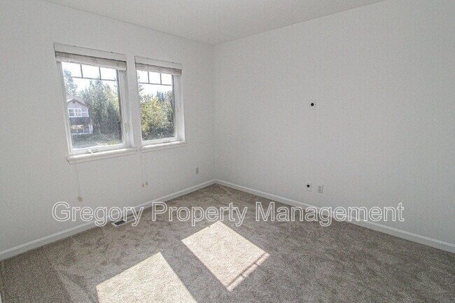 Building Photo - 14507 38th Dr SE