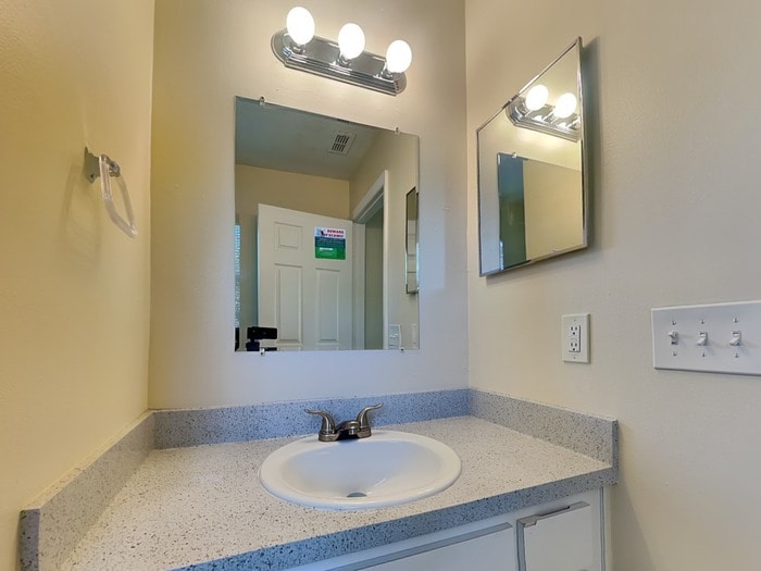 Building Photo - 3621 N 54th St