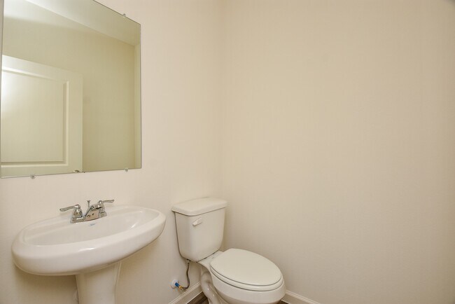 Building Photo - 3603 Admiralty Dr