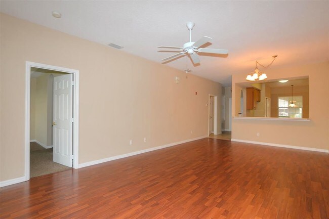 Building Photo - 9435 Myrtle Creek Ln