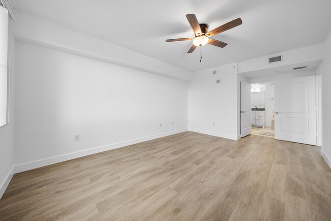 Building Photo - 1830 Radius Dr
