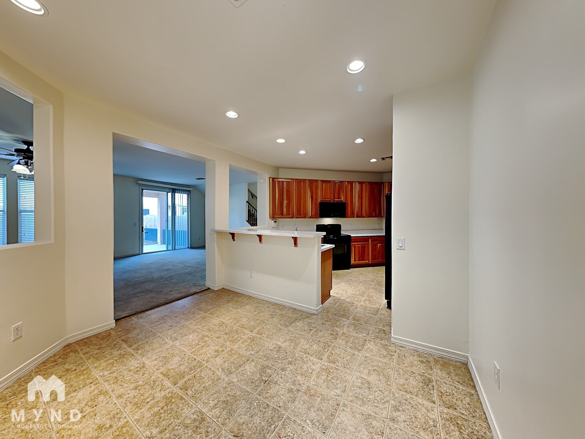 Building Photo - 7056 S GREENEYES Ln