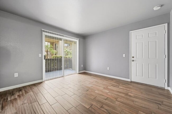 Building Photo - 2536 White Oak Pl