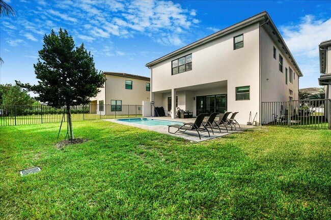 Building Photo - 17496 Sparkling River Rd
