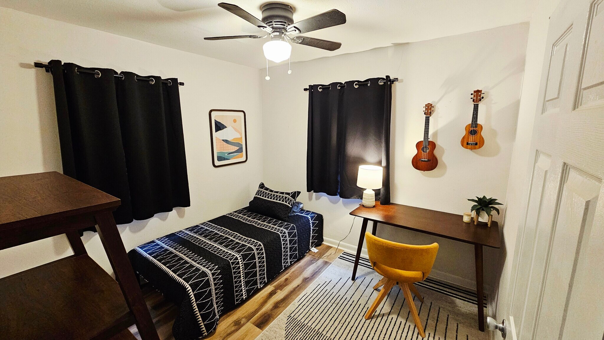 Building Photo - 1752 14th Ave S