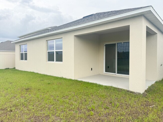 Building Photo - Brand New Construction 4 bedroom 2 bath in Buena Lago Community!