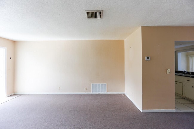 Building Photo - 4513 NW 44th St