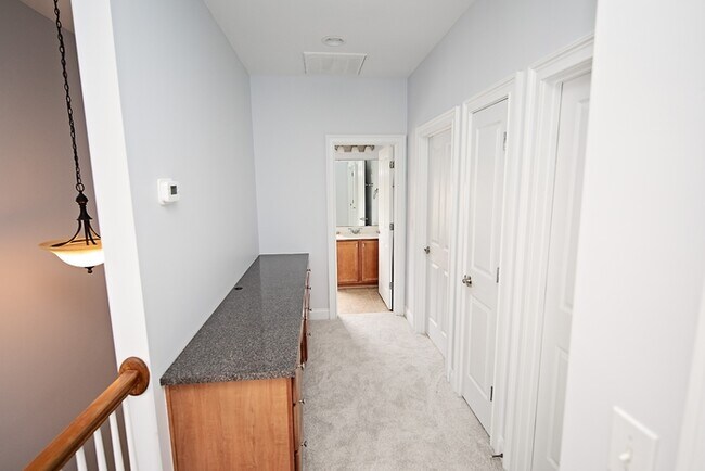 Building Photo - 856 Harborside Ln